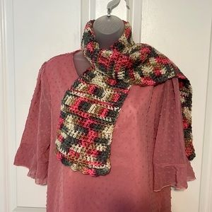2 for $25 🧡🆕 Hand-crocheted grey/pink multi scarf with scalloped edge